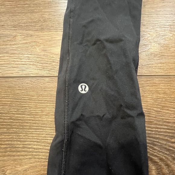 Lululemon Speed Up Crop Women's Leggings, Black, Size 2, 21" Inseam - Picture 11 of 13
